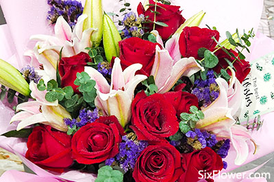 因此,我们在给女朋友生日送花的时候,绝大多数还是希望能够选择玫瑰花