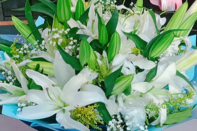 国庆节给家人送什么花？这些花表达节日祝贺、感恩、感谢之情！
