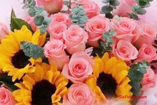 给女儿送花：向日葵+粉玫瑰的组合花束！