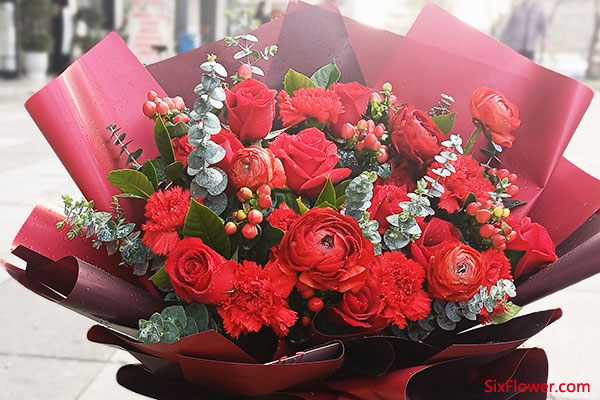 恋爱纪念日送几朵玫瑰花？恋爱纪念日送哪些玫瑰花有意义？