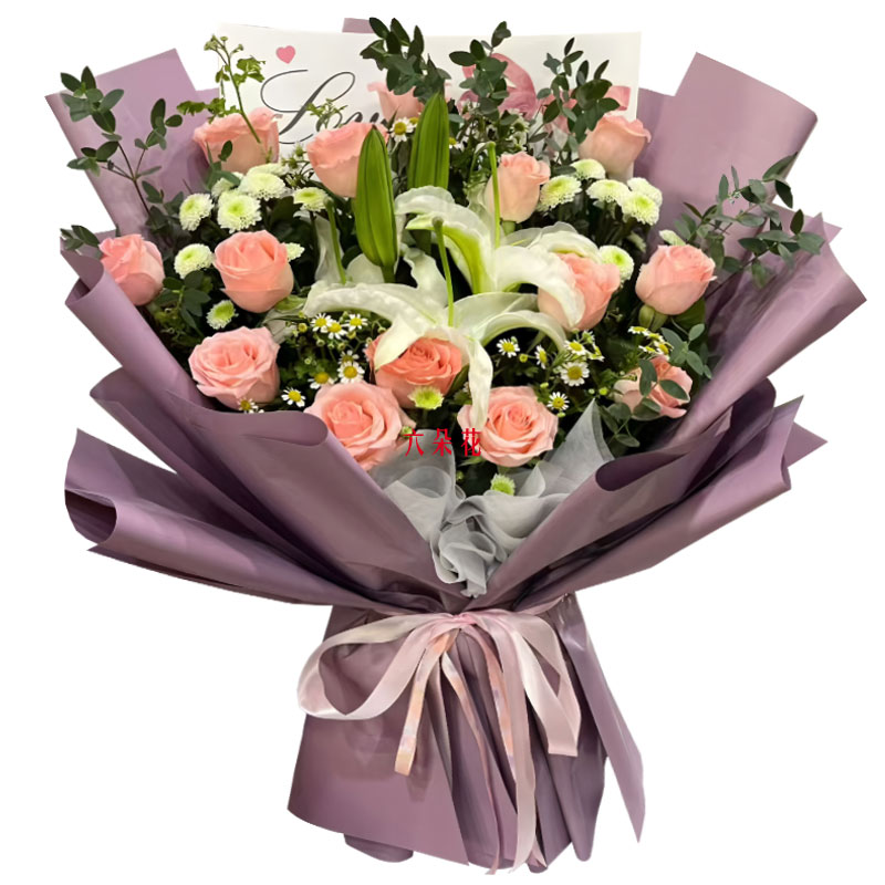 13朵戴安娜粉玫瑰2支百合,最优雅的搭档