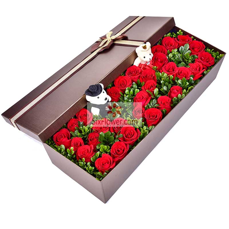 33朵红玫瑰，礼盒装，伴你一生一世也不悔