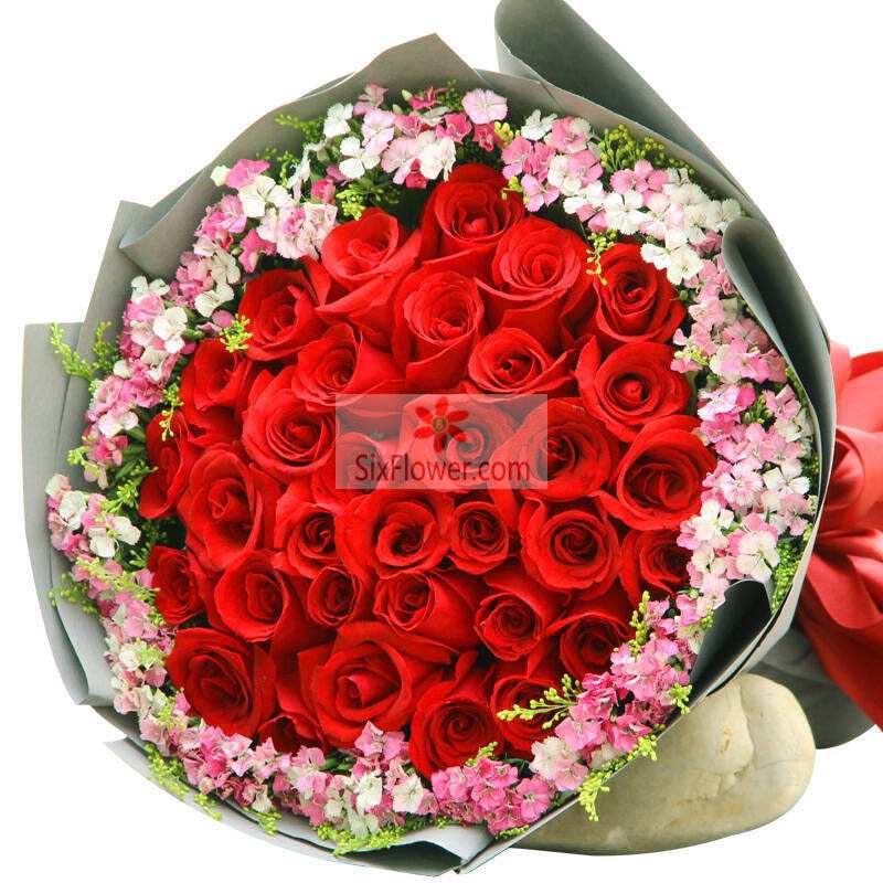 30朵红玫瑰，爱你的温情