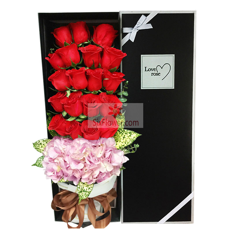 19朵红玫瑰，长方形礼盒，思念