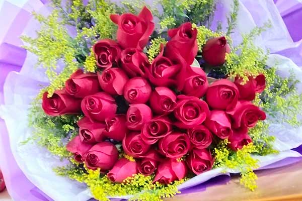 玫瑰花多少钱一朵 99朵玫瑰多少钱 六朵花