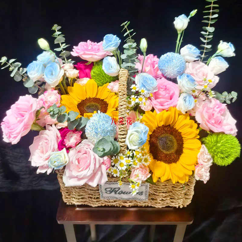 18朵玫瑰3朵向日葵花篮,享受宁静与美好